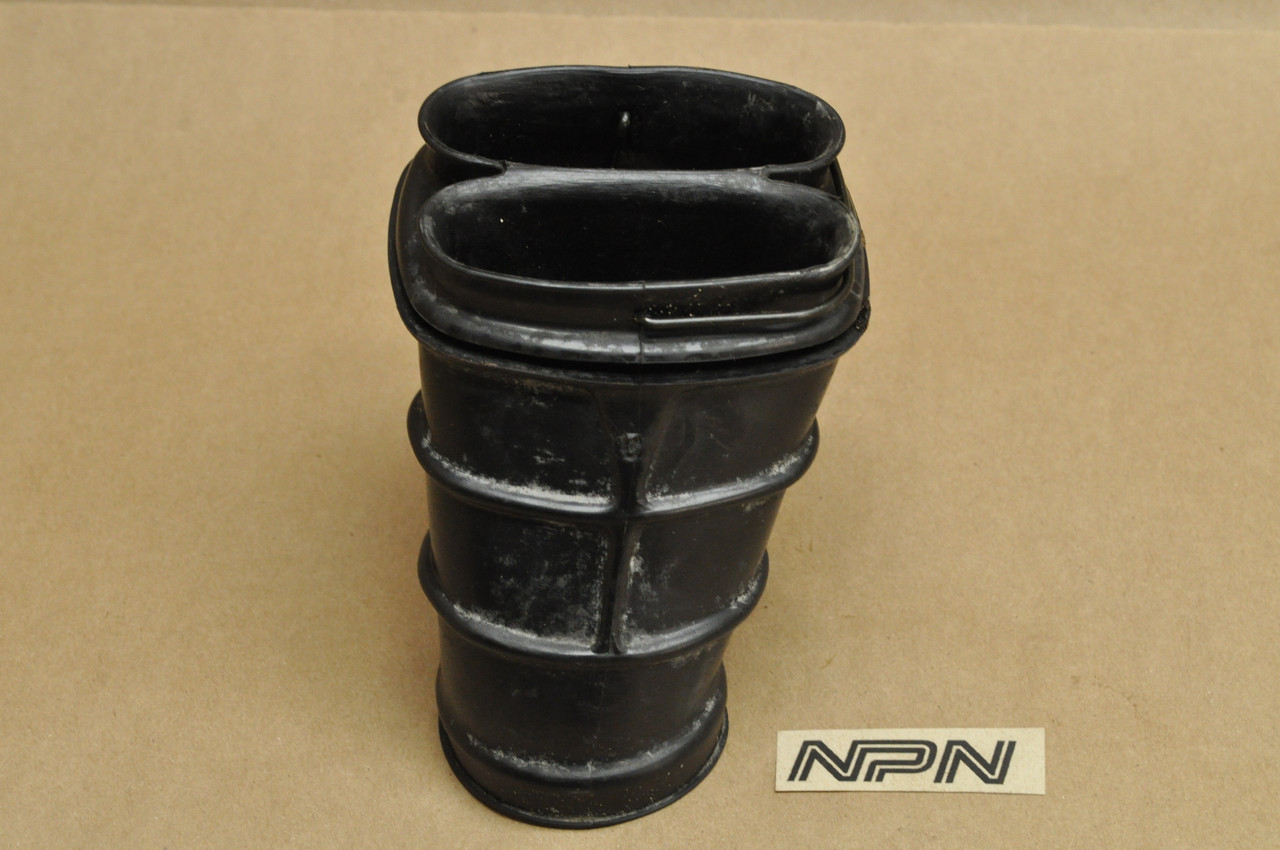 Vintage OEM Honda 1983 CB550 SC Nighthawk Left Air Intake Boot Tube 17254-ME4-300