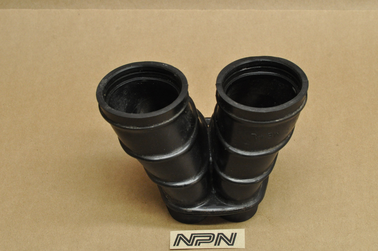 Vintage OEM Honda 1983 CB550 SC Nighthawk Left Air Intake Boot Tube 17254-ME4-300