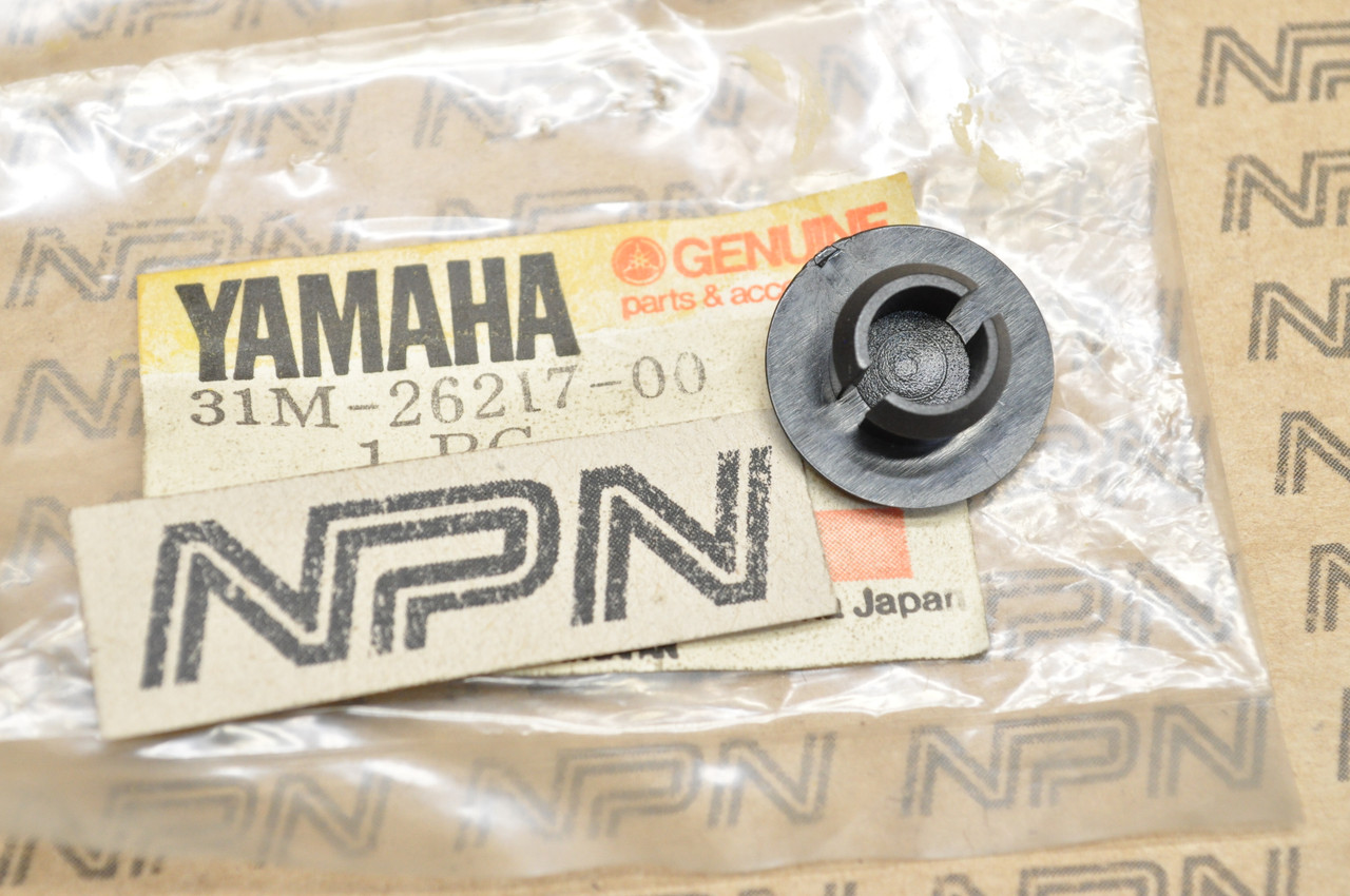 NOS Yamaha 1983-85 XVZ12 Handle Bar Upper Cover Cap 31M-26217-00