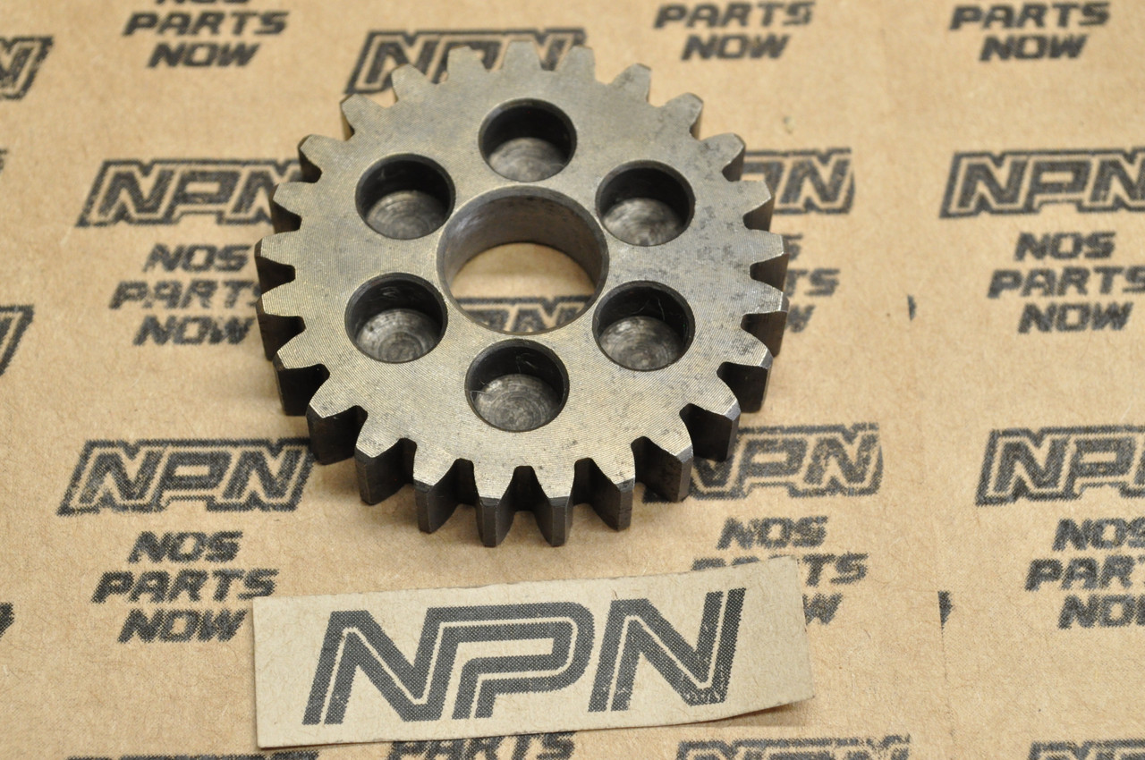 NOS Honda S90 Transmission Main Shaft Top Gear 25T 23471-028-000
