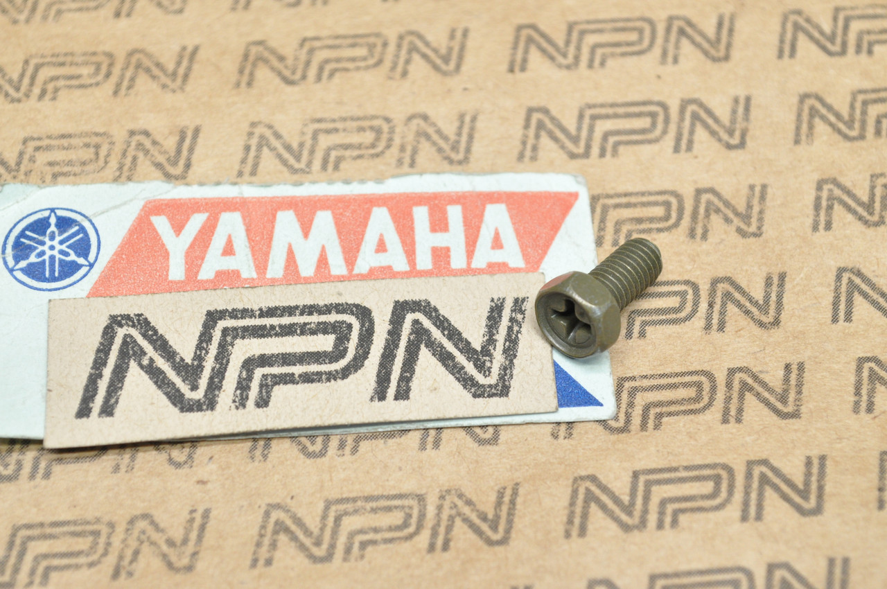 NOS Yamaha 1985-86 BW200 1980-82 SR250 Air Filter Cap Hex Screw 90153-05030