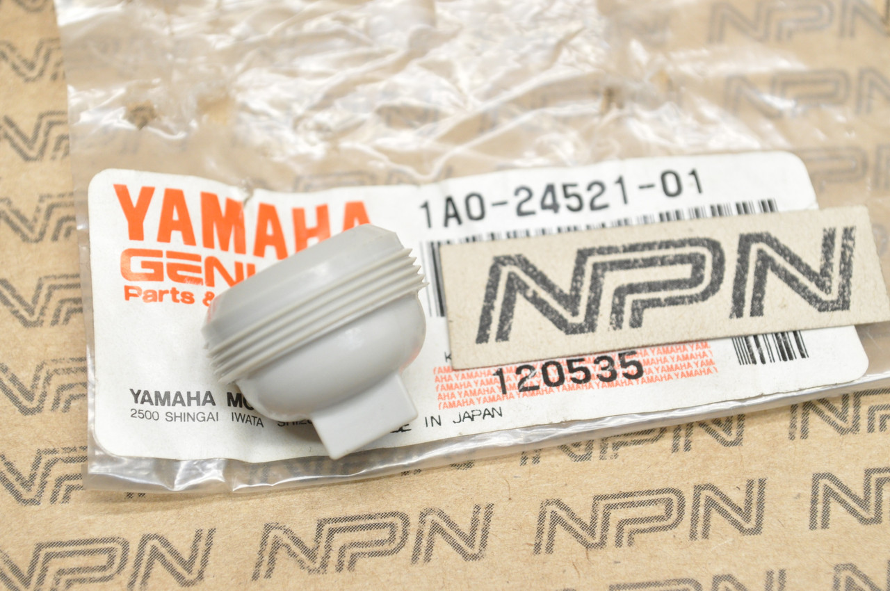 NOS Yamaha DT250 DT400 MX175 RD400 YL2 YT125 YT175 Filter Cup 1A0-24521-01