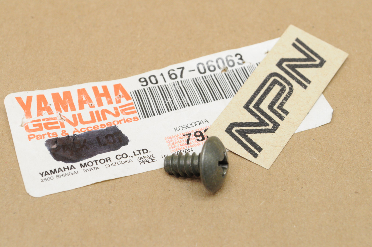 NOS Yamaha 1992-93 XJ600 Cowling Tapping Screw 90167-06063