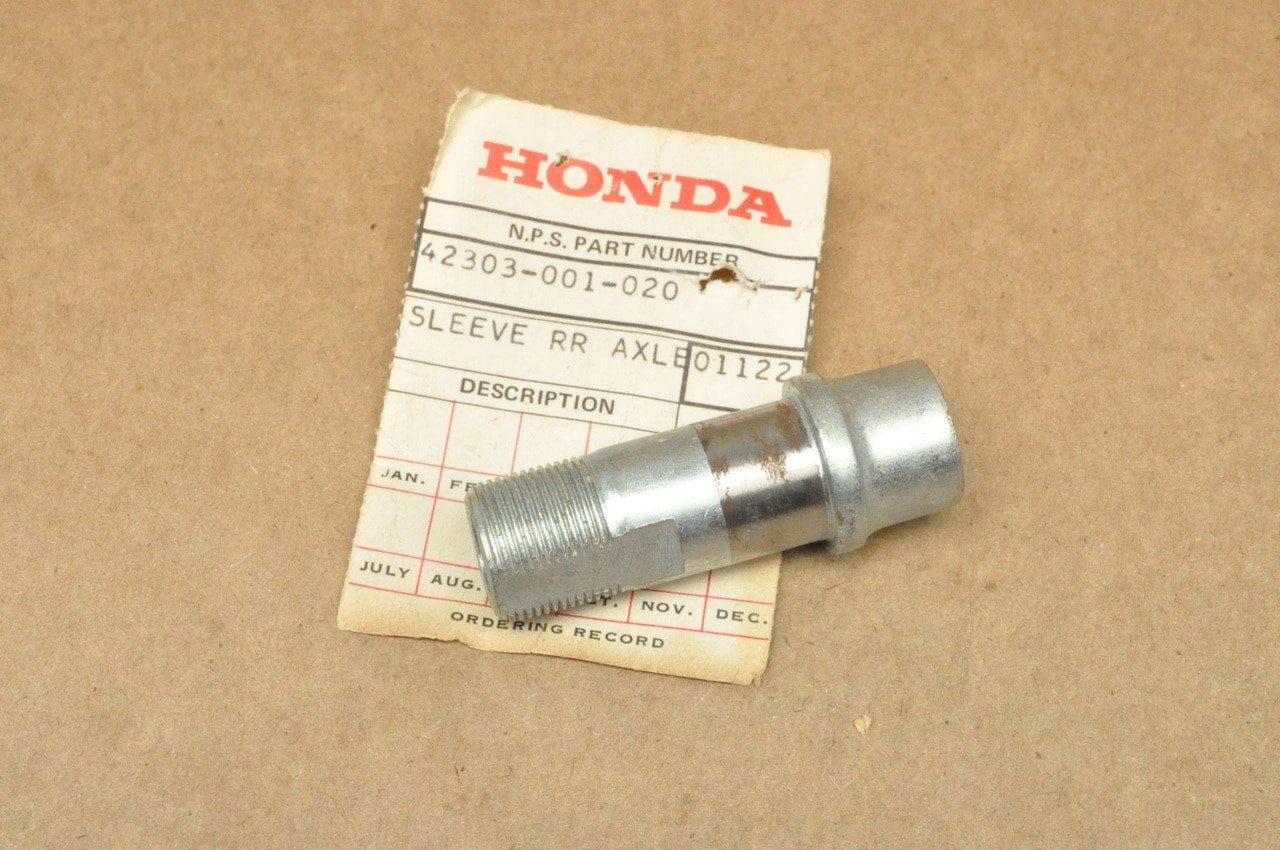 NOS Honda C100 C102 C110 C105 T CA200 C200 Rear Wheel Axle Sleeve 42303-001-020