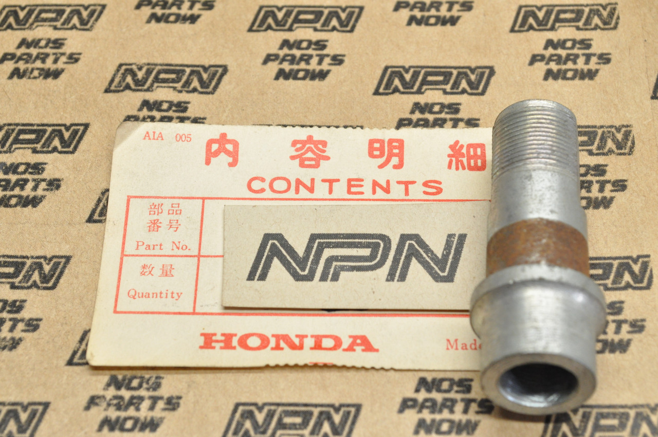 NOS Honda C100 C102 C110 C105 T CA200 C200 Rear Wheel Axle Sleeve 42303-001-020