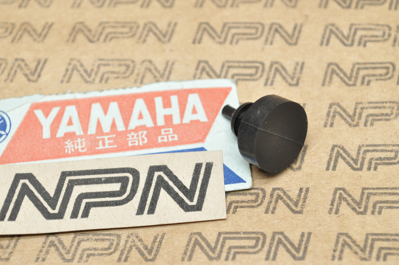 NOS Yamaha RX50 YZ400 YZ60 YZ80 Brake Pedal Rubber Grommet 90480-15215