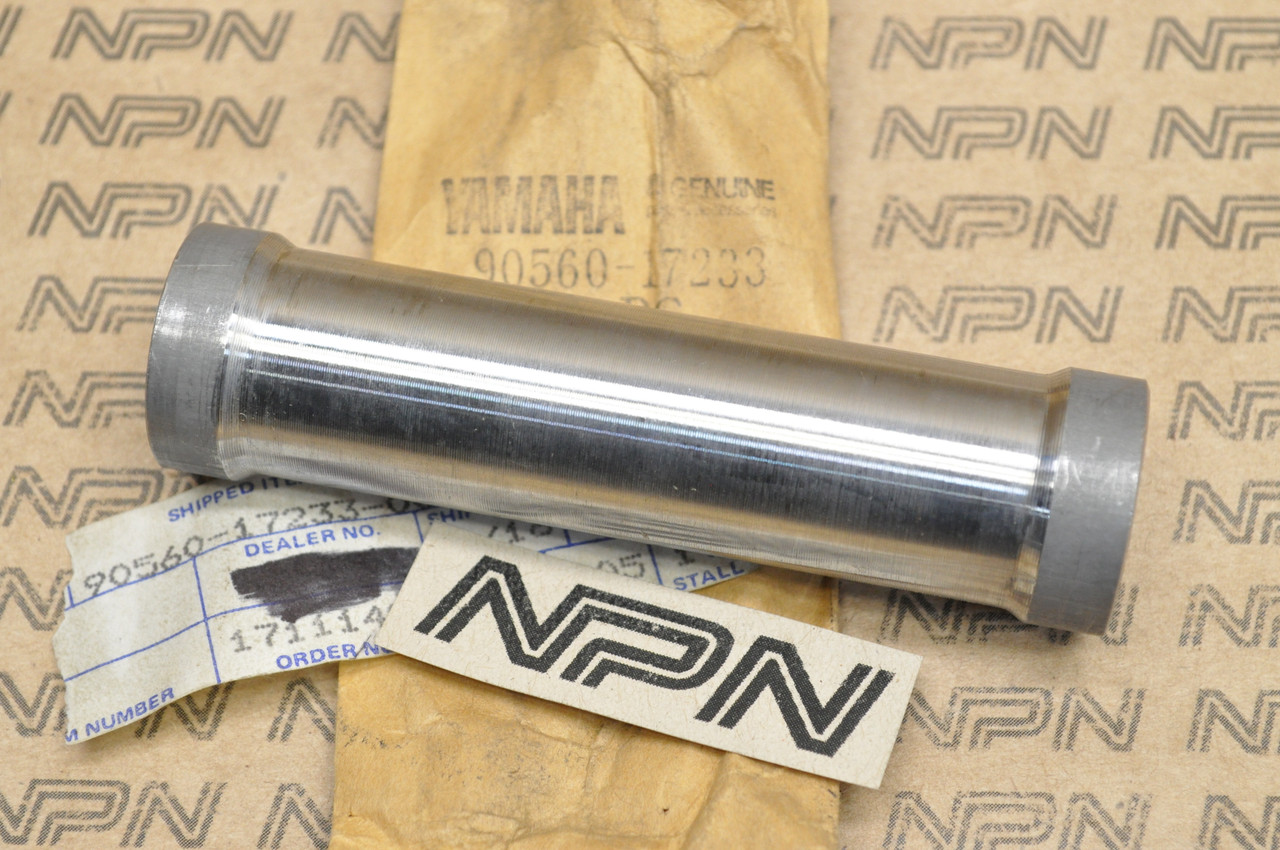 NOS Yamaha DT250 RD400 TDM850 XVZ12 XVZ13 Wheel Spacer 90560-17233
