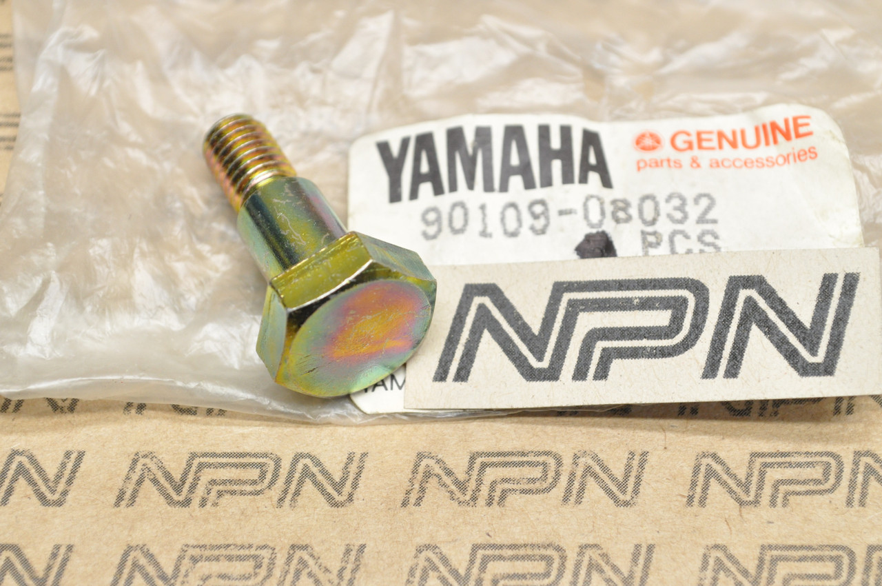 NOS Yamaha DT50 IT175 IT200 RD200 SR250 TT250 XT250 YL1 YL2 Bolt 90109-08032