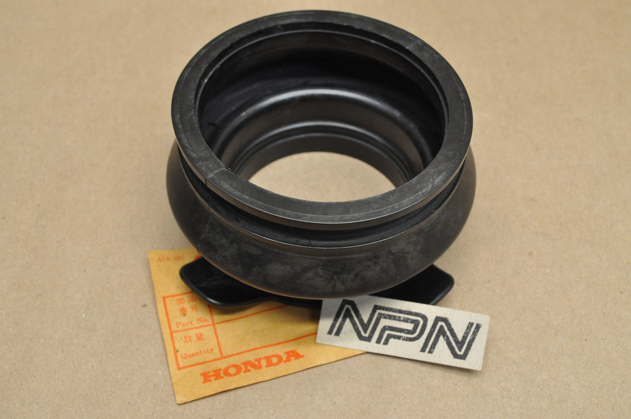 NOS Honda TRX350 TRX350D Fourtrax Front Drive Shaft Joint Boot 52105-HA7-670