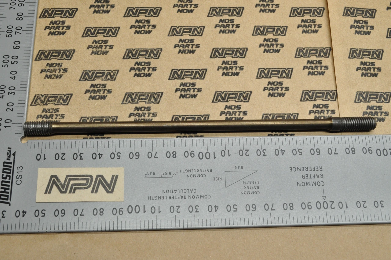 Vtg OEM Honda CB750A CB750F CB750 K0-1978 Cylinder Stud Bolt A 90033-300-040