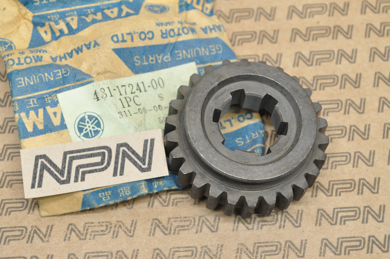 NOS Yamaha 1974-75 YZ250 YZ360 Fourth 4th Wheel Gear 26T 431-17241-00