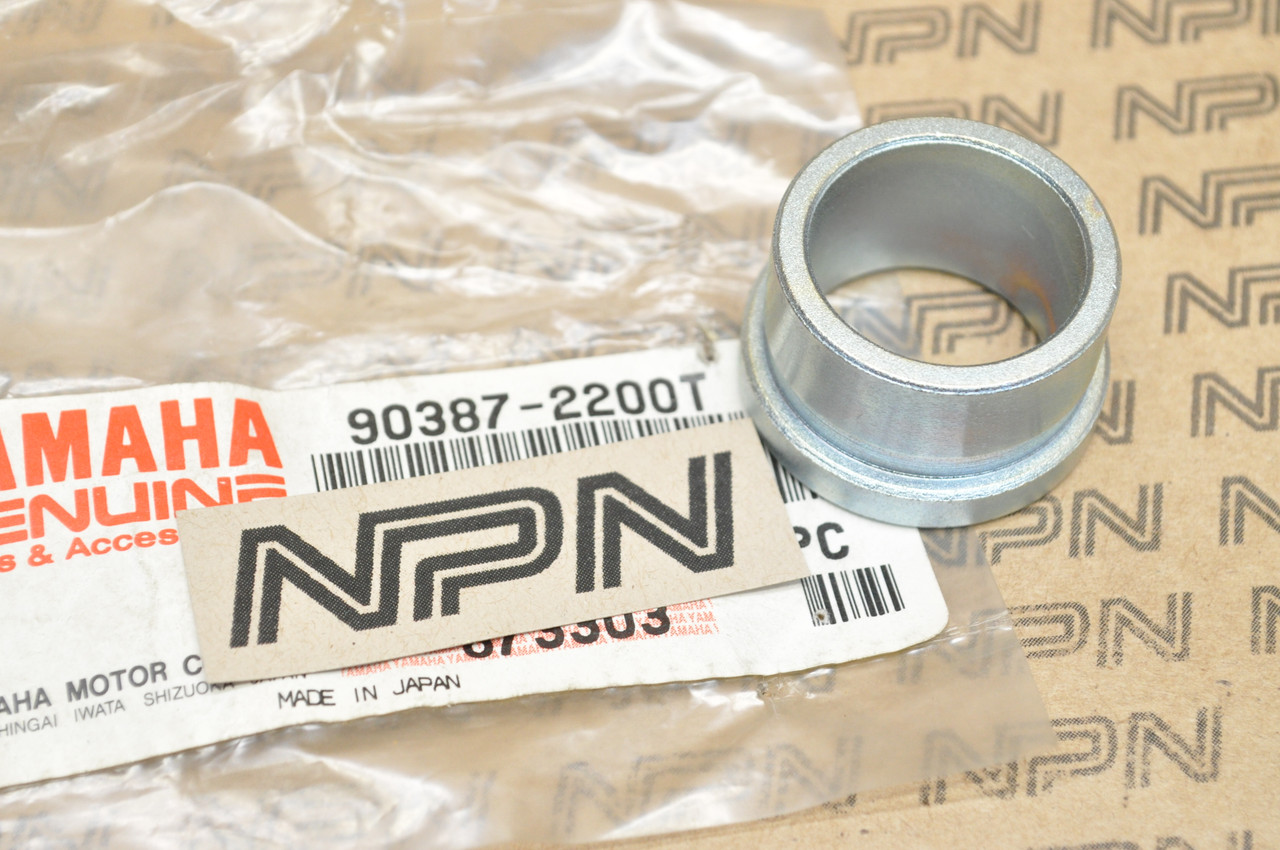 NOS Yamaha FJR1300 FZR1000 FZS1000 XV1600 XV19 YZFR6 R6 Collar 90387-2200T
