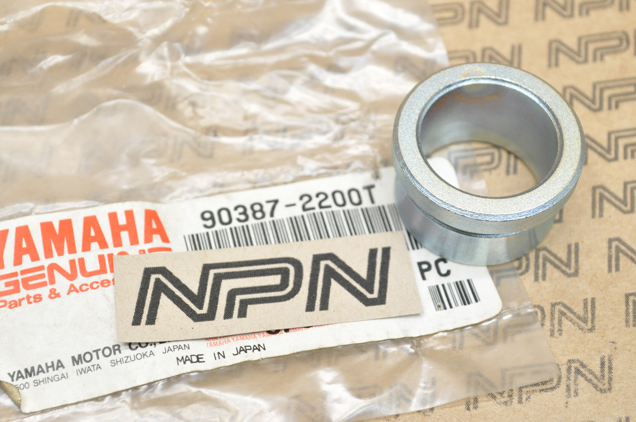 NOS Yamaha FJR1300 FZR1000 FZS1000 XV1600 XV19 YZFR6 R6 Collar 90387-2200T