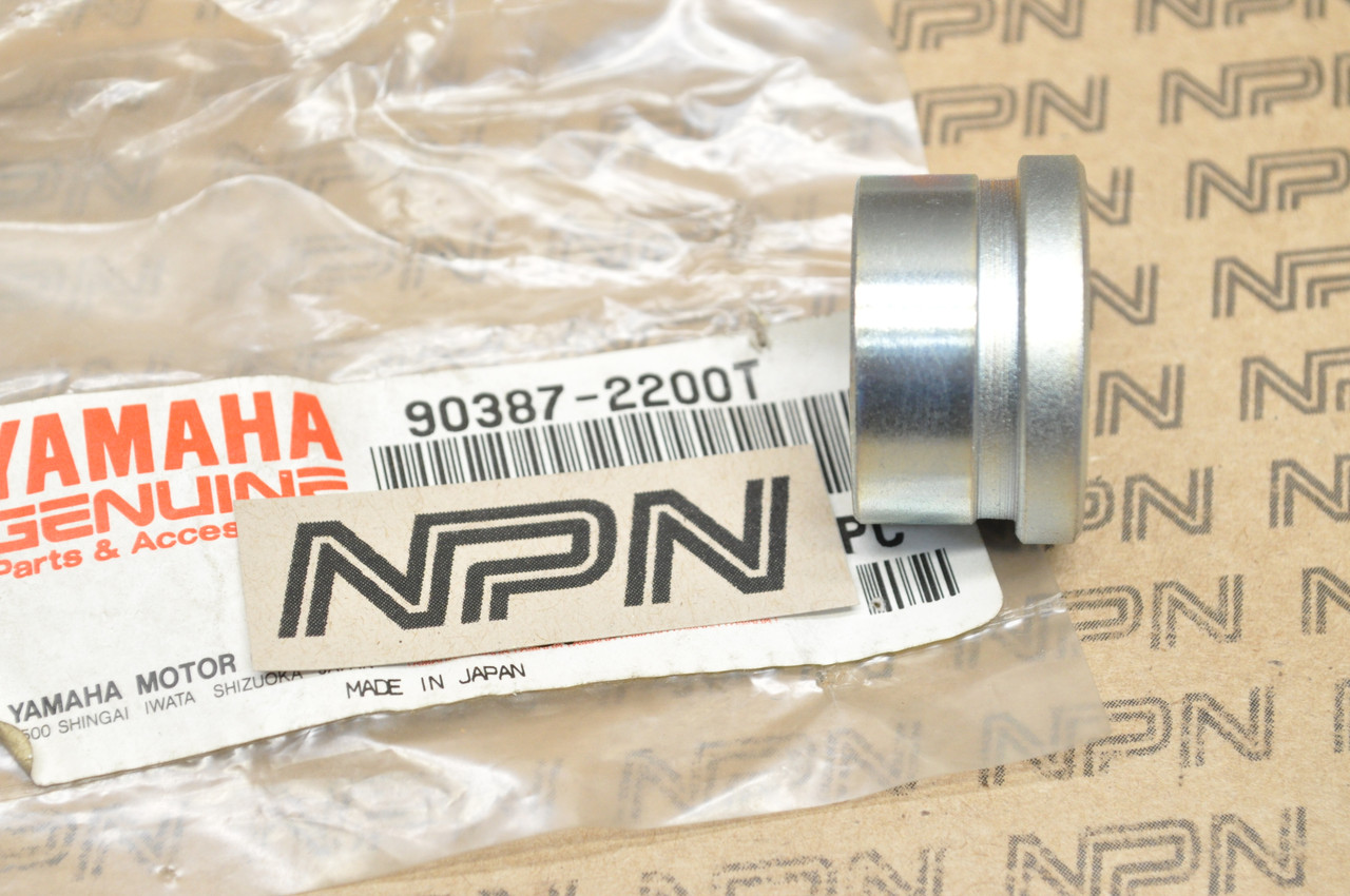 NOS Yamaha FJR1300 FZR1000 FZS1000 XV1600 XV19 YZFR6 R6 Collar 90387-2200T