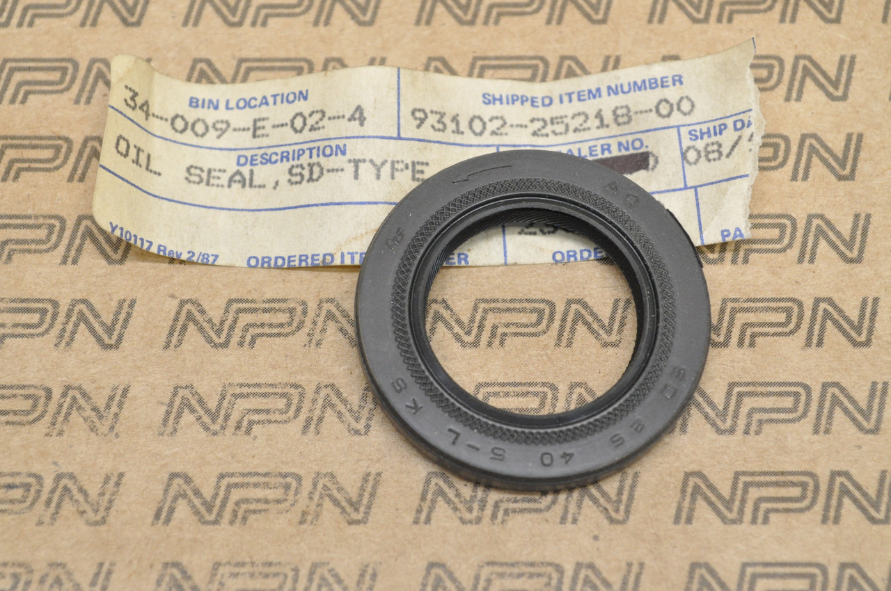 NOS Yamaha XJ650 XJ700 XJ750 XJ900 XS400 Starter Shaft Oil Seal 93102-25218