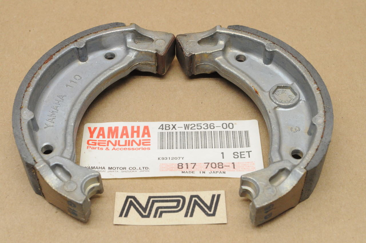NOS Yamaha 1992-01 CY50 Jog CW50 Zuma Rear Wheel Brake Shoe Set