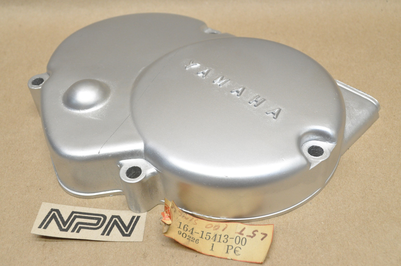 NOS Yamaha L5T YL2 YLCM Carburetor Crank Case Cover 164-15413-00