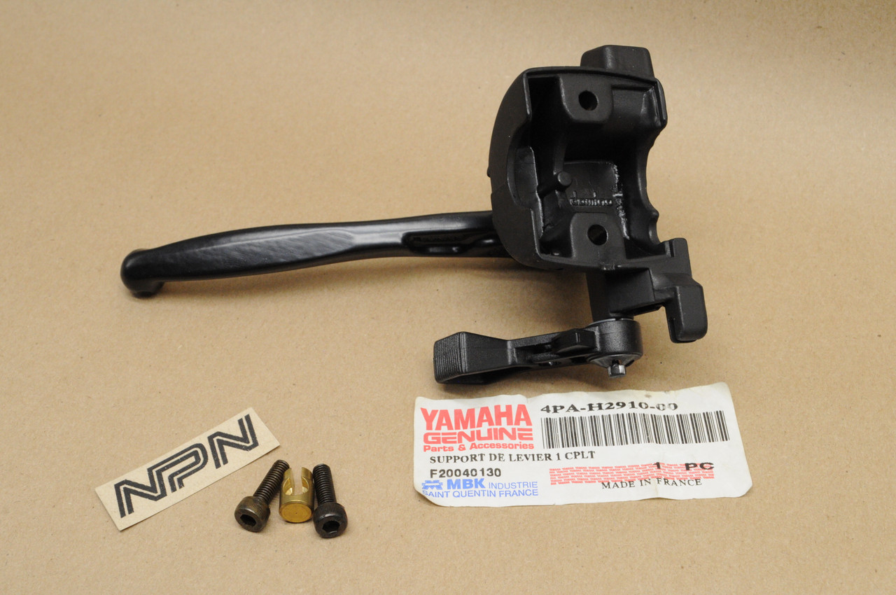 NOS Yamaha 1999 CW50 Zuma Left Switch Lever Holder 4PA-H2910-00