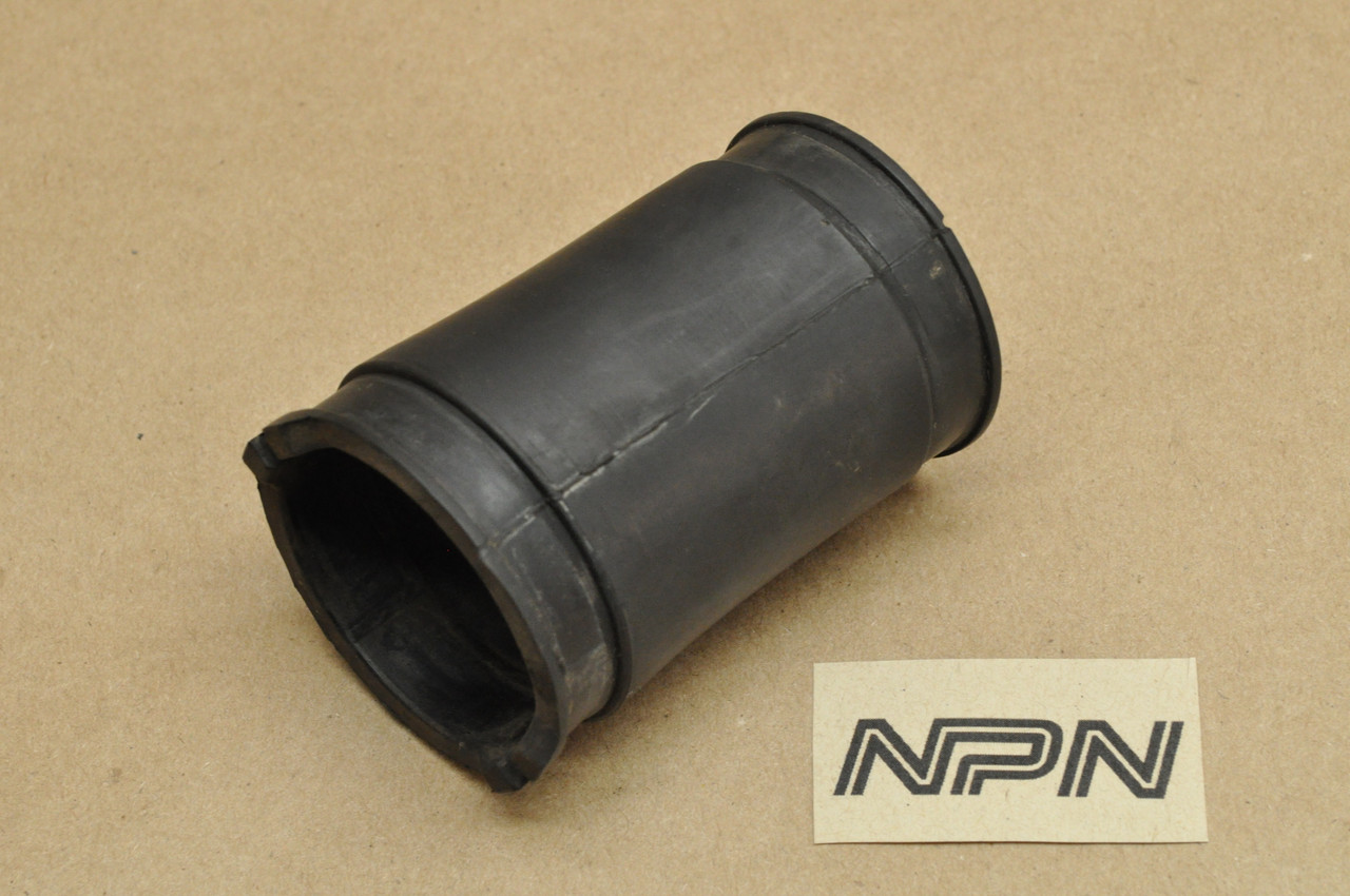 Vtg OEM Yamaha 1976-77 RD400 Air Filter Cleaner Intake Boot Joint #1 1A0-14453-01