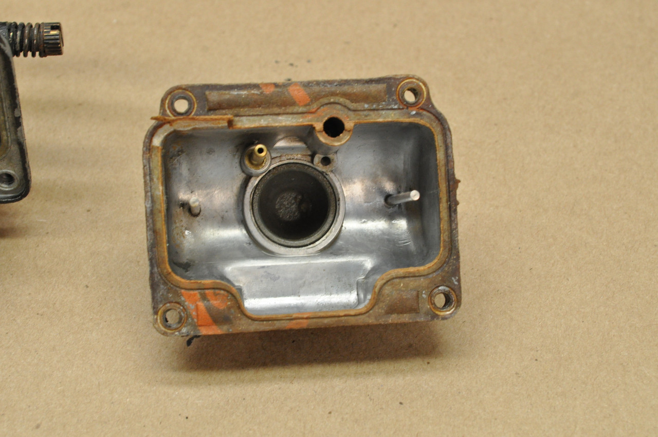 Vtg OEM Yamaha 1973-75 RD350 Left Carburetor Black Assembly 360 A1 360-14102-02