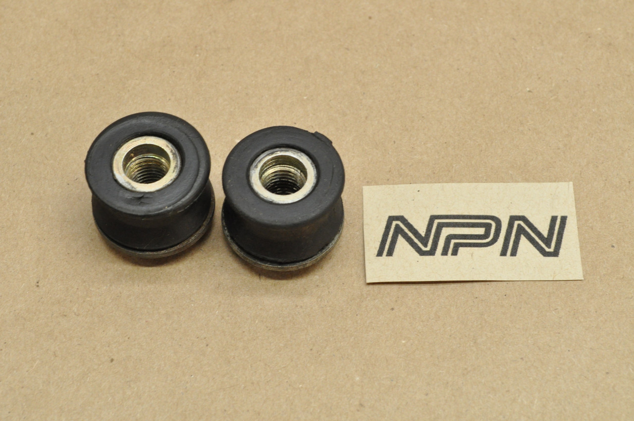 Vtg OEM Yamaha DT250 DT400 FJ1100 FJ1200 RD400 XS400 XT500 XT550 Nut Rubber Lot 498-84163-60