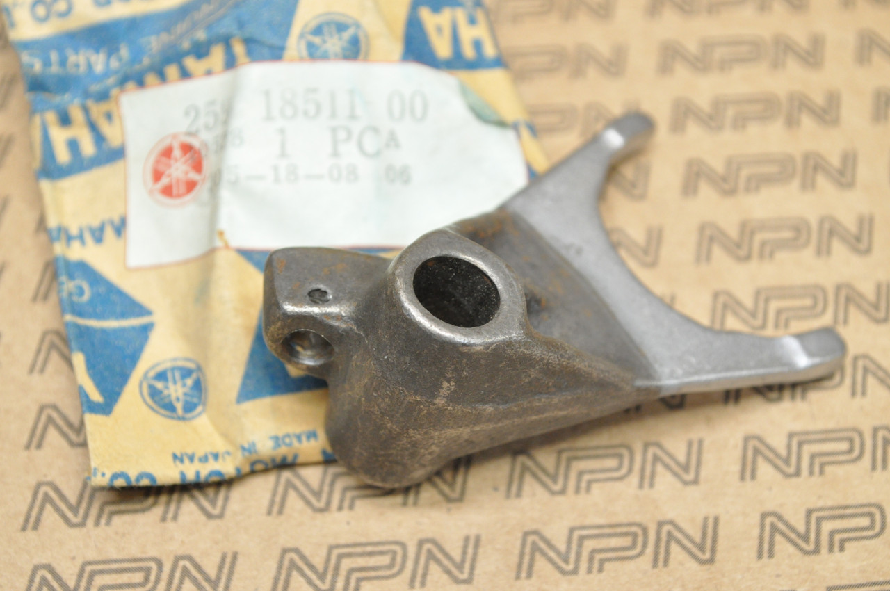 NOS Yamaha 1971 JT1 1972 JT2 Gear Shift Fork 259-18511-00