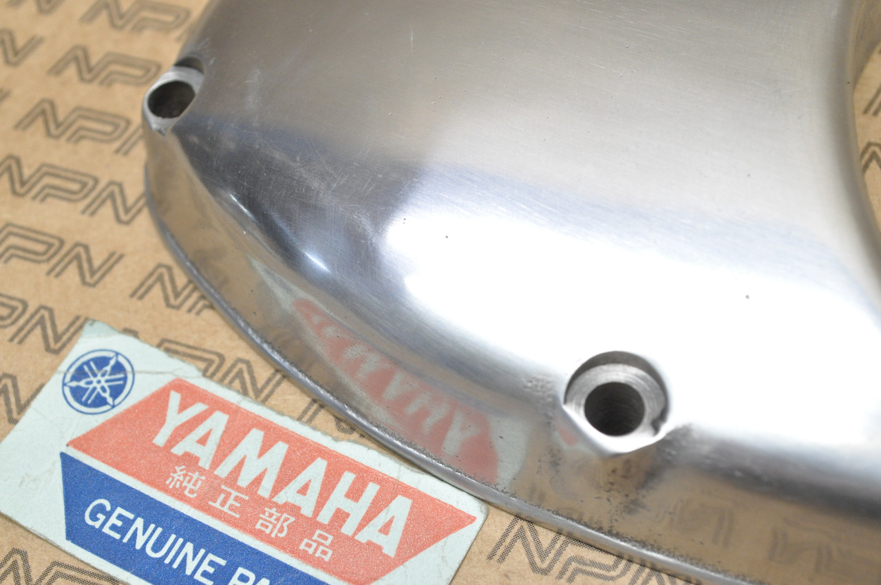 NOS Yamaha TD1 YDS3 YM1 Crank Case Oil Pump Cover 156-15416-00