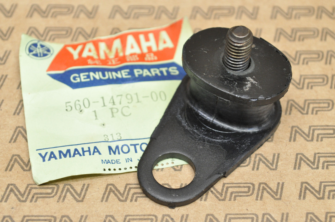 NOS Yamaha 1976 DT125 TT500 Exhaust Muffler Stay Bracket 560-14791-00