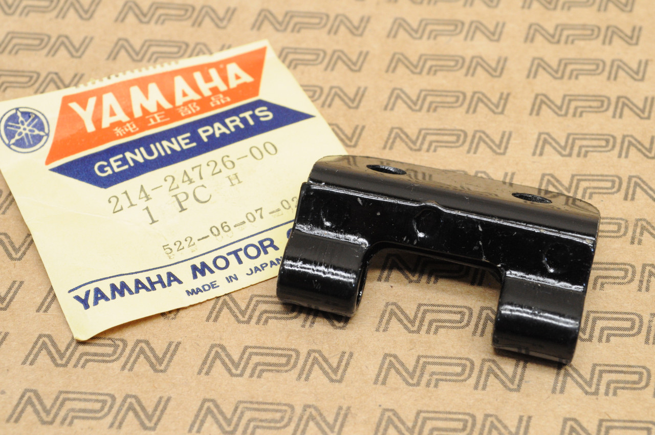 NOS Yamaha DT1 DT2 DT3 RT1 RT2 RT3 U7 Seat Hinge 214-24726-00