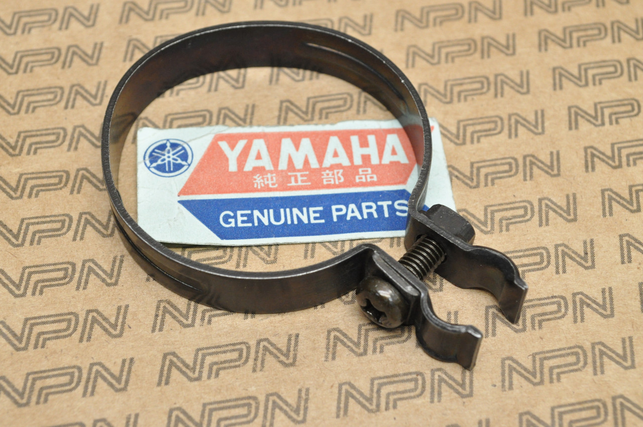 NOS Yamaha 1980 IT125 1977-79 YZ100 Boot Clamp Cable Holder 2K5-23318-00