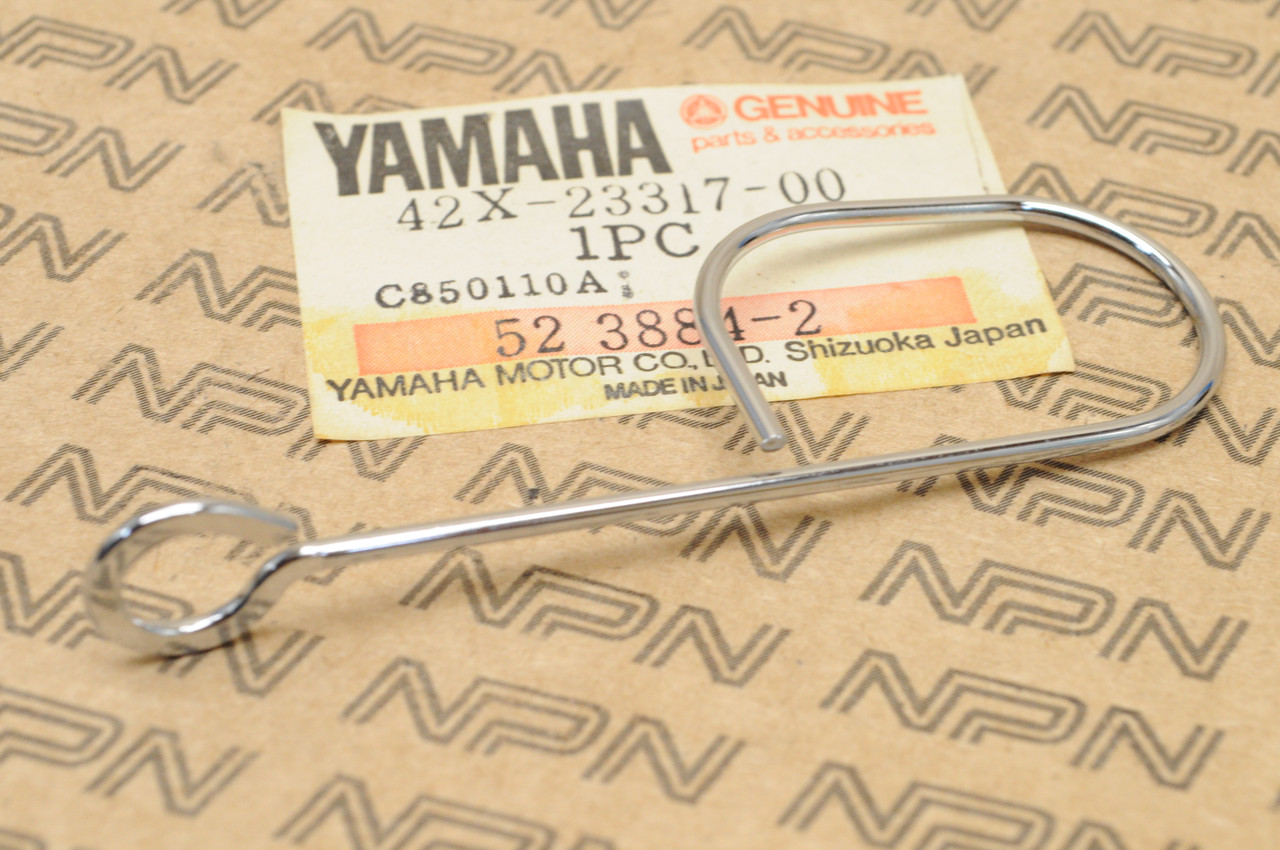 NOS Yamaha FZX700 XJ700 XV1000 XV1100 XV700 Front Cable Holder 42X-23317-00