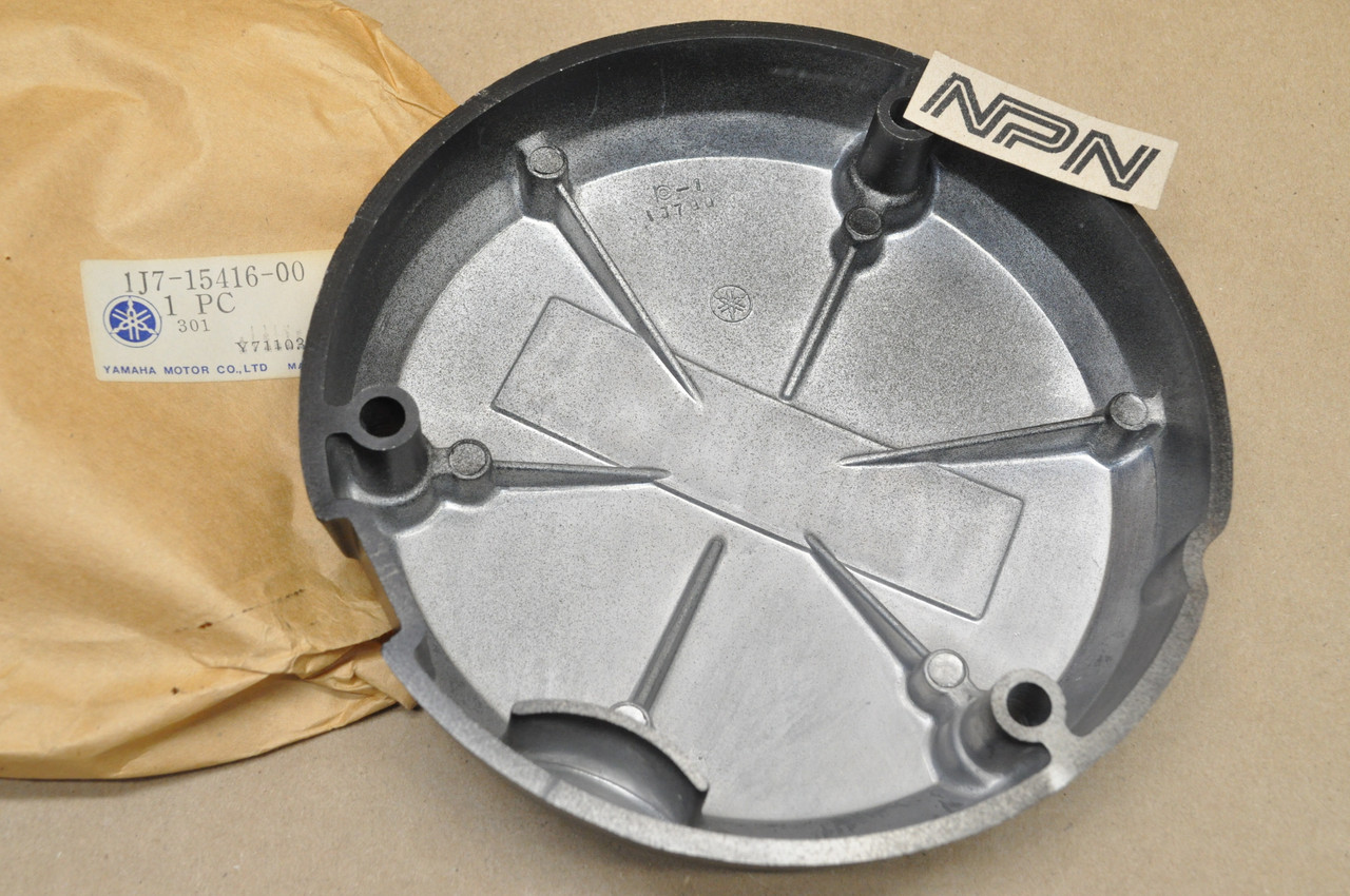 NOS Yamaha 1977-78 XS750 Oil Pump Crank Case Side Cover 1J7-15416-00