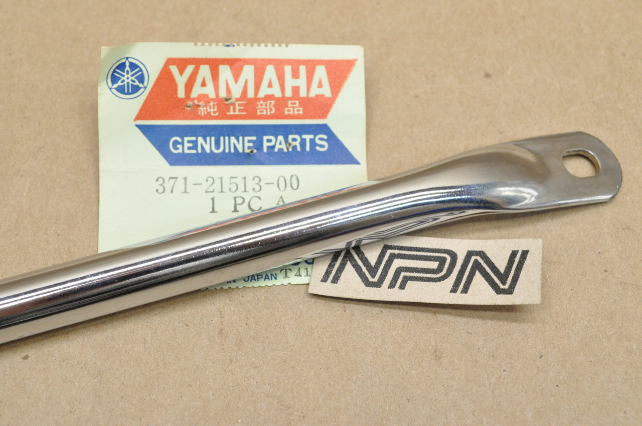 NOS Yamaha 1973-74 TX500 1975 XS500 Front Fender Stay Bracket 371-21513-00