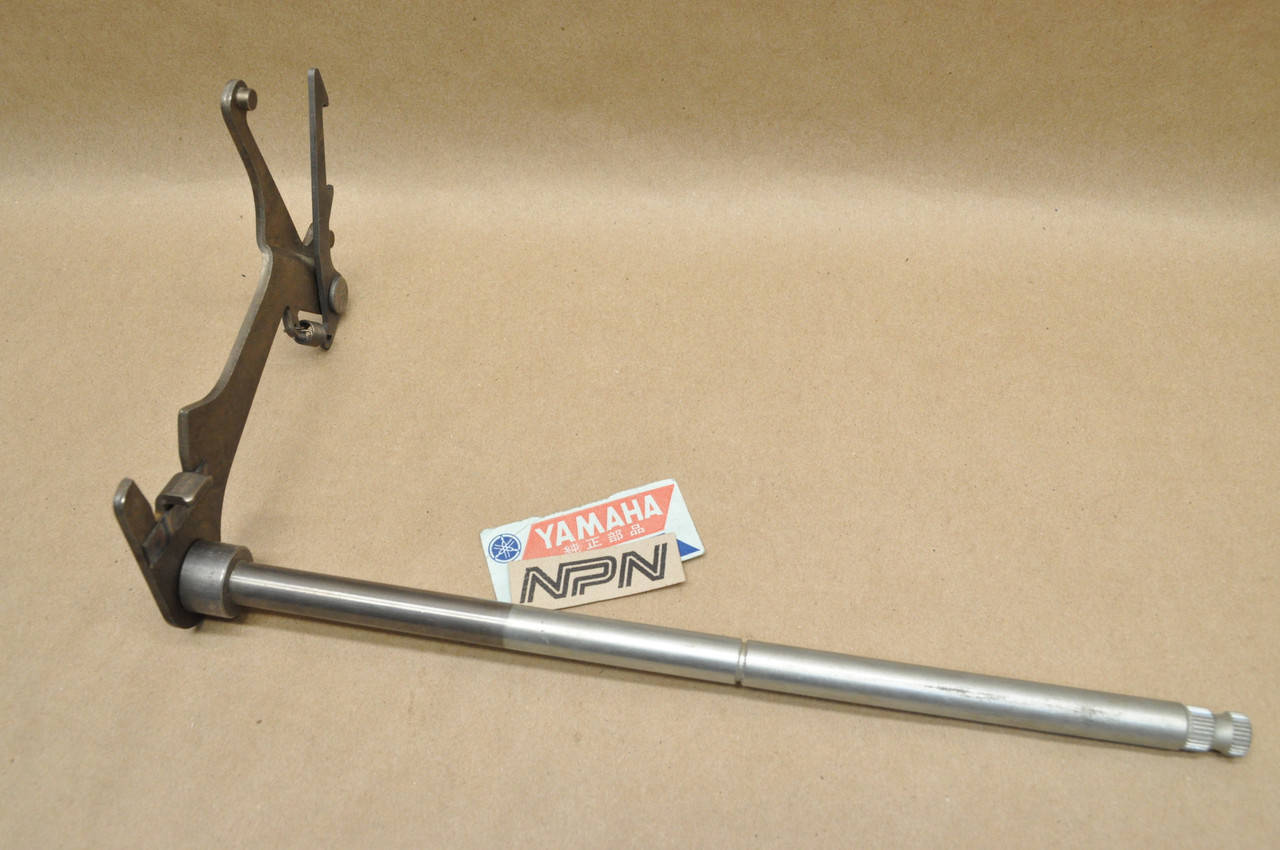 NOS Yamaha 1967-71 R3 TR2 YR1 YR2 Gear Shift Change Shaft 168-18101-02