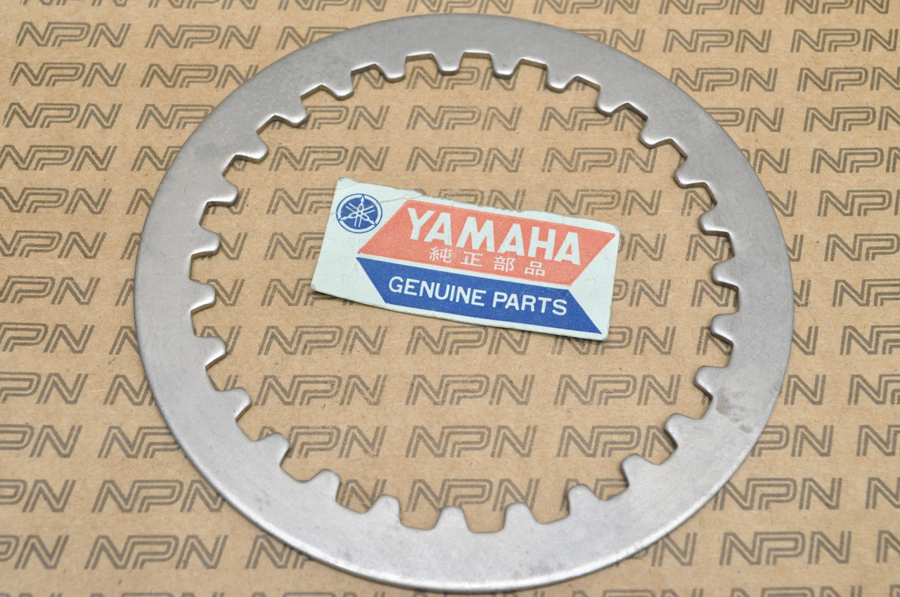 NOS Yamaha DS6 FJ600 FZ750 IT250 XJ600 XJ700 YZ250 Clutch Plate 168-16324-00