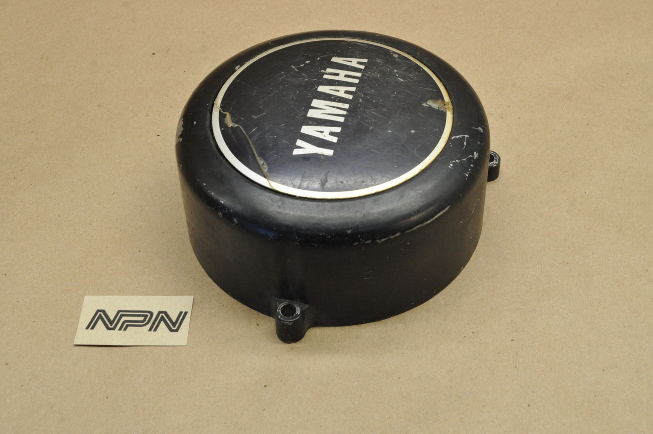 Vtg OEM Yamaha 1974-75 RD200 Generator Stator Magneto Cover w/ Emblem 397-15415-00