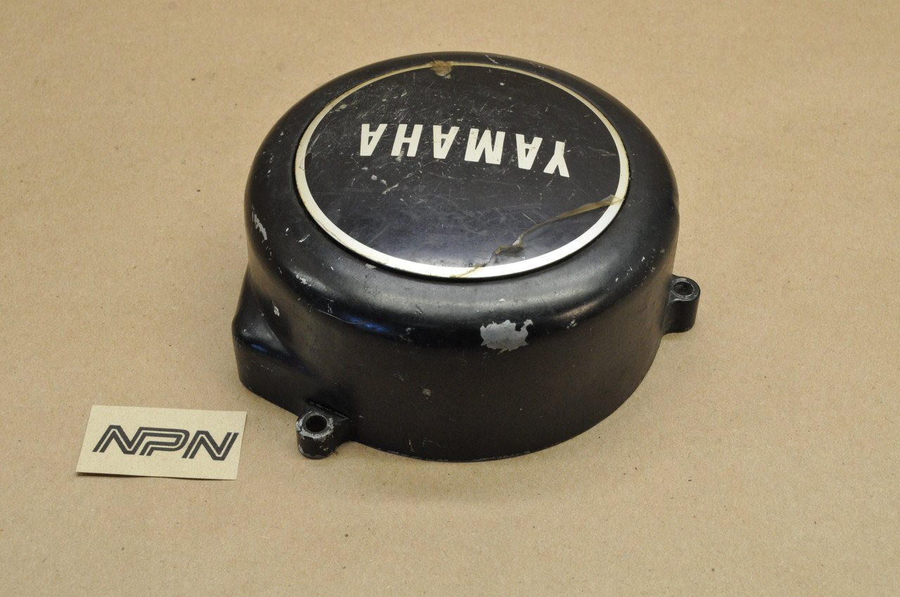 Vtg OEM Yamaha 1974-75 RD200 Generator Stator Magneto Cover w/ Emblem 397-15415-00