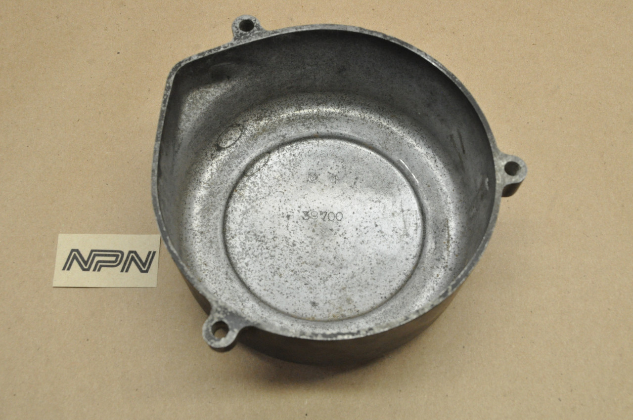 Vtg OEM Yamaha 1974-75 RD200 Generator Stator Magneto Cover w/ Emblem 397-15415-00
