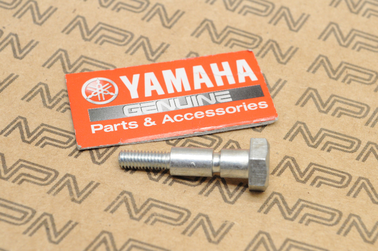 NOS Yamaha TA125 TX650 XS1 XS2 Fuel Gas Tank Cap Guide Screw 256-24625-00