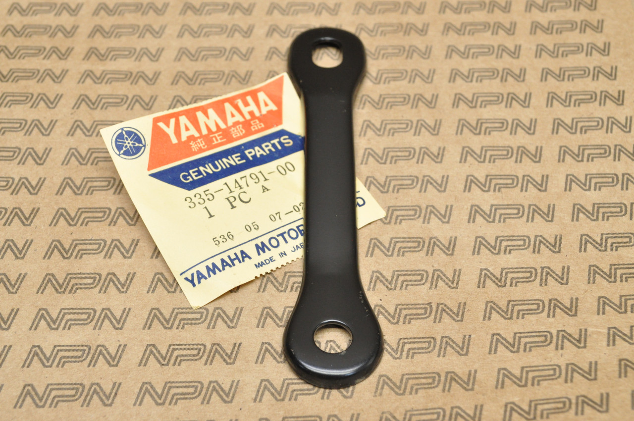 NOS Yamaha 1972 LT2 Exhaust Muffler Silencer Stay Bracket 335-14791-00