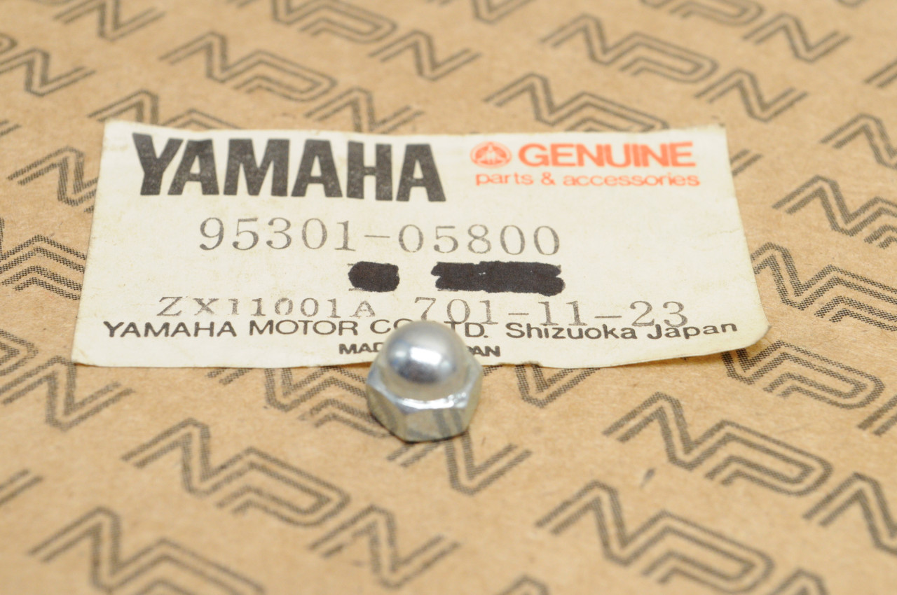 NOS Yamaha 1978 XS750 Speedometer Tachometer Crown Nut 95301-05800