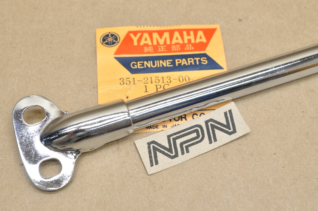 NOS Yamaha 1973-75 RD250 RD350 Front Fender Stay Bracket 351-21513-00
