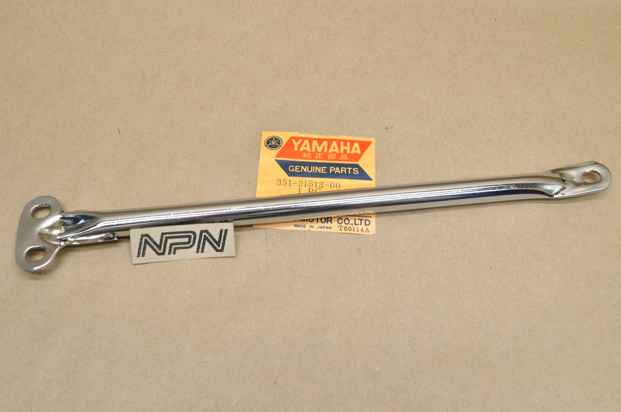 NOS Yamaha 1973-75 RD250 RD350 Front Fender Stay Bracket 351-21513-00