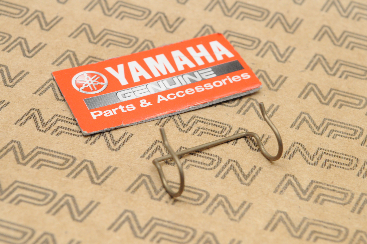 NOS Yamaha 1976 TY175 Crank Case Cover Clamp 90465-10033