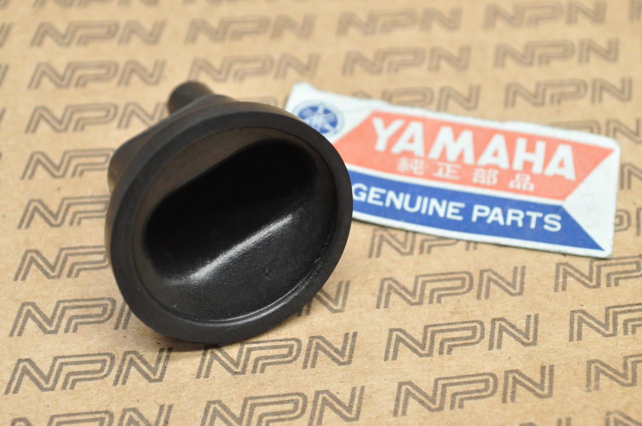 NOS Yamaha DT1 R3 YDS3 YM1 YR1 YR2 Carburetor Rubber Cap 156-14169-00