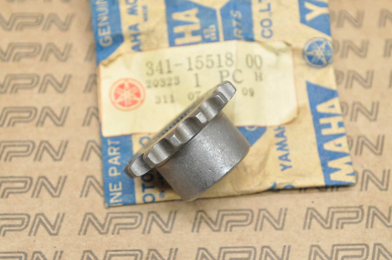 NOS Yamaha 1973-74 TX750 Starter Motor Sprocket 341-15518-00