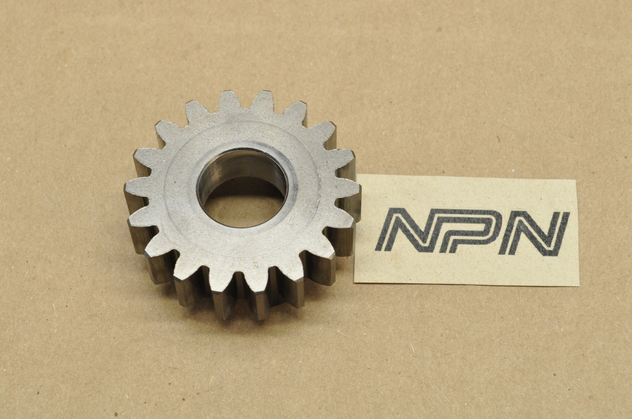 Vtg OEM Honda 1982-83 ATC200 E Big Red Sub Transmission Low Drive Gear 18T 23931-958-680