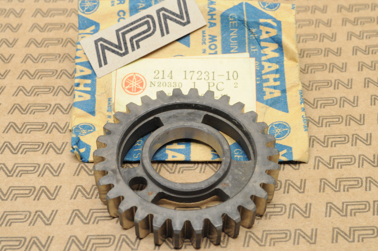 NOS Yamaha 1969-71 DT1 1970-71 RT1 3rd Wheel Gear 30T 214-17231-10