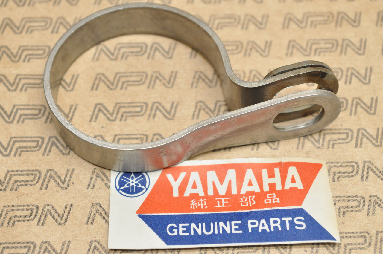 NOS Yamaha 1974 TX650 1975-77 XS650 Muffler Exhaust Pipe Clamp 90460-46057