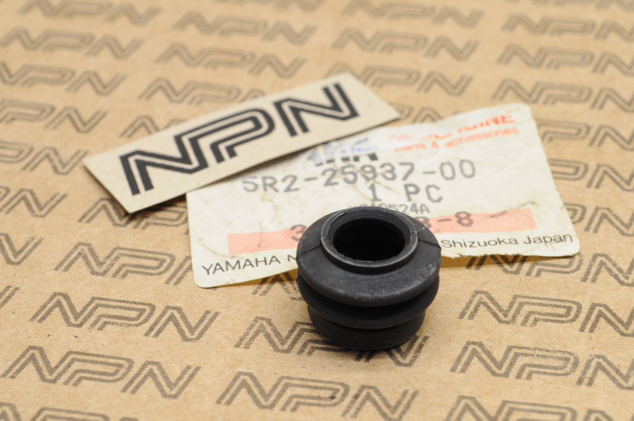 NOS Yamaha YZ250 XV250 RZ350 XJ600 Brake Caliper Rubber Boot 5R2-25937-00